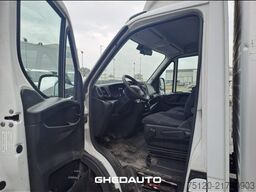 IVECO 35C15 - FURGONE CON SPONDA POSTERIORE CARICATRICE