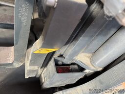 Still FM-X17