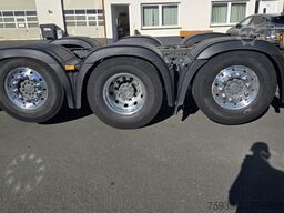 Mercedes-Benz Antos 3243 8x2