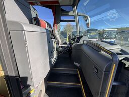 Mercedes-Benz Tourismo RHD