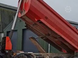 VOLVO FM 12-380 8X4 STEEL SUSPENSION