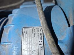Unigraphica Unicut 740 i S-74-3