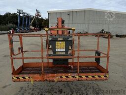 JLG 800AJ