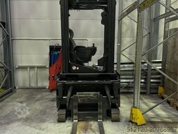 Linde R14X-03 Reach Truck