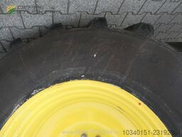 John Deere 6R 250