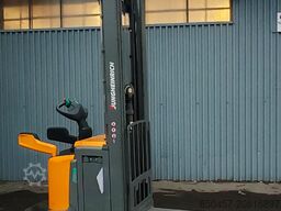 Jungheinrich ERC 214z Li-ION 6m