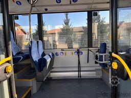 SOLARIS Urbino 8.9 LE Midi K    3-PUNKT-Gurte