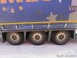 Schmitz Cargobull Semitrailer Curtainsider Mega