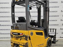 Jungheinrich EFG216k Triplex Lithium