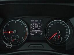 VOLKSWAGEN T6.1 Caravelle Comfortl. lang ACC PDC AHK SITZHZ