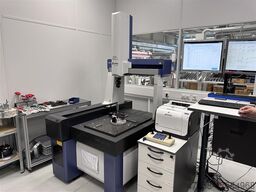 MITUTOYO Crysta-ApexC 574