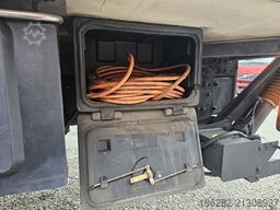 Volvo FM330 Multizone Lenk u. Kühlkoffer