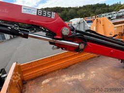  Abrollcontainer mit HMF Kran 835 Funk