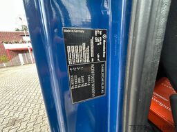 MERCEDES-BENZ 815 Dachdeckerkran Böcker 32 Meter + Seilwinde