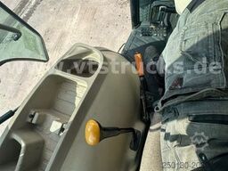 John Deere 3520 4x4 Hofschlepper Rasenbereifung