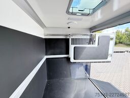 RENAULT Master STX 5 Sitzer Haras ex. Lang Automatik
