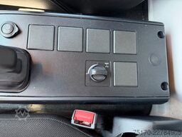 Iveco Eurocargo ML120E25 LBW Palfinger 1.500kg 3 Sitze