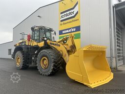 Komatsu WA500-8