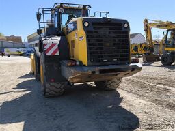 Komatsu WA470-8E0