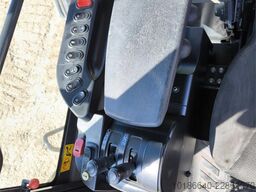 Komatsu WA470-8E0