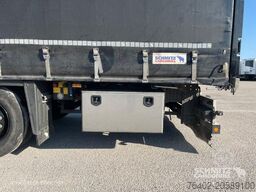Schmitz Cargobull Semitrailer Curtainsider Varios