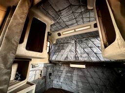 FREIGHTLINER Classic XL