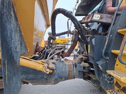 Komatsu HM300-3