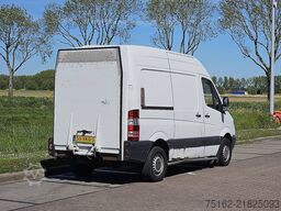 MERCEDES-BENZ SPRINTER 209
