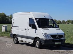 MERCEDES-BENZ SPRINTER 209