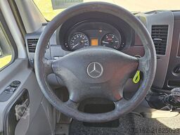 MERCEDES-BENZ SPRINTER 209