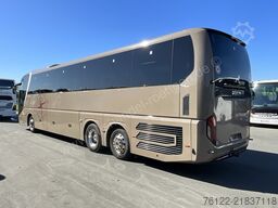 MAN R 08 Lions Coach L