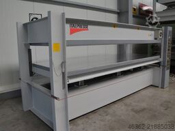 Italpresse UT/6L Prasa do forniru