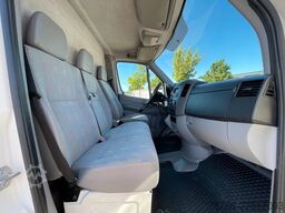 VOLKSWAGEN Crafter 35 KA/ L1H1/ AC/ 2xSchiebetür/ NAVI/ AHK