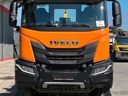 IVECO XWay 480 8x4 BL  PALFINGER P24A AK / Retarder
