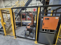 KUKA KR100 R 3500 press