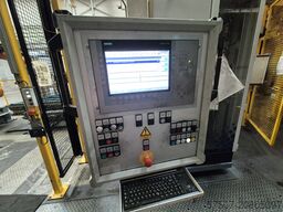 KUKA KR100 R 3500 press