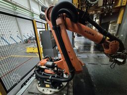 KUKA KR100 R 3500 press