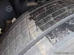 DAF CF 300 ALUMINIUM PLANKENBAK,2500KG DHOLLANDIA KLEP