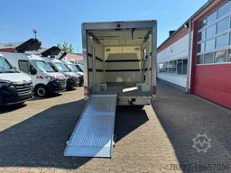 Renault Master Tiertransporter mit Auffahrramp