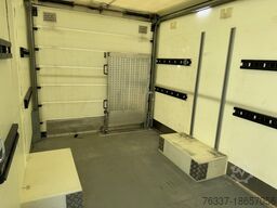 Renault Master Tiertransporter mit Auffahrramp