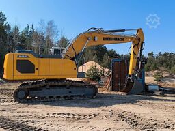 LIEBHERR R922