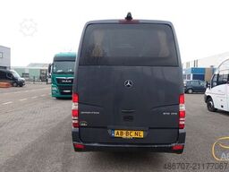 MERCEDES-BENZ Sprinter 516 21 Sitze mit großem Gepäck