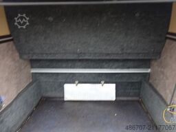 MERCEDES-BENZ Sprinter 516 21 Sitze mit großem Gepäck