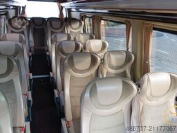 MERCEDES-BENZ Sprinter 516 21 Sitze mit großem Gepäck
