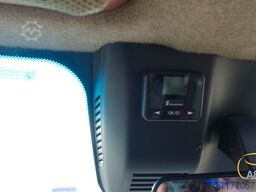 MERCEDES-BENZ Sprinter 516 21 Sitze mit großem Gepäck