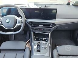 BMW 330e Touring AHK Abstand Tempomat Keyless