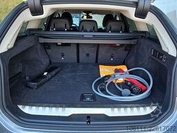 BMW 330e Touring AHK Abstand Tempomat Keyless