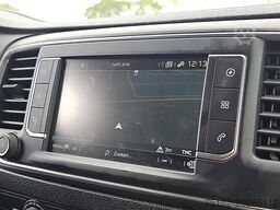 PEUGEOT E-EXPERT L2 50kWh Trekhaak!
