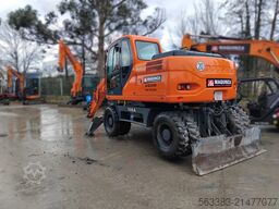 Doosan DX140W