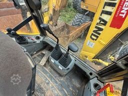NEW HOLLAND B 115 c